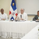 Ministro Decamps plantea soluciones